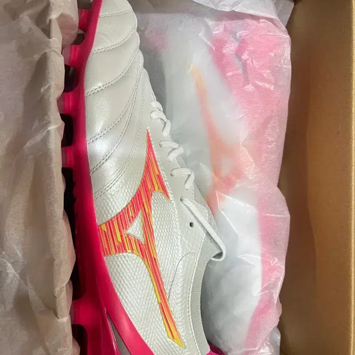 [BUNJANG] Mizuno Football Boots (Size 270) / 미즈노 축구화 10만원 저렴함 새상품270