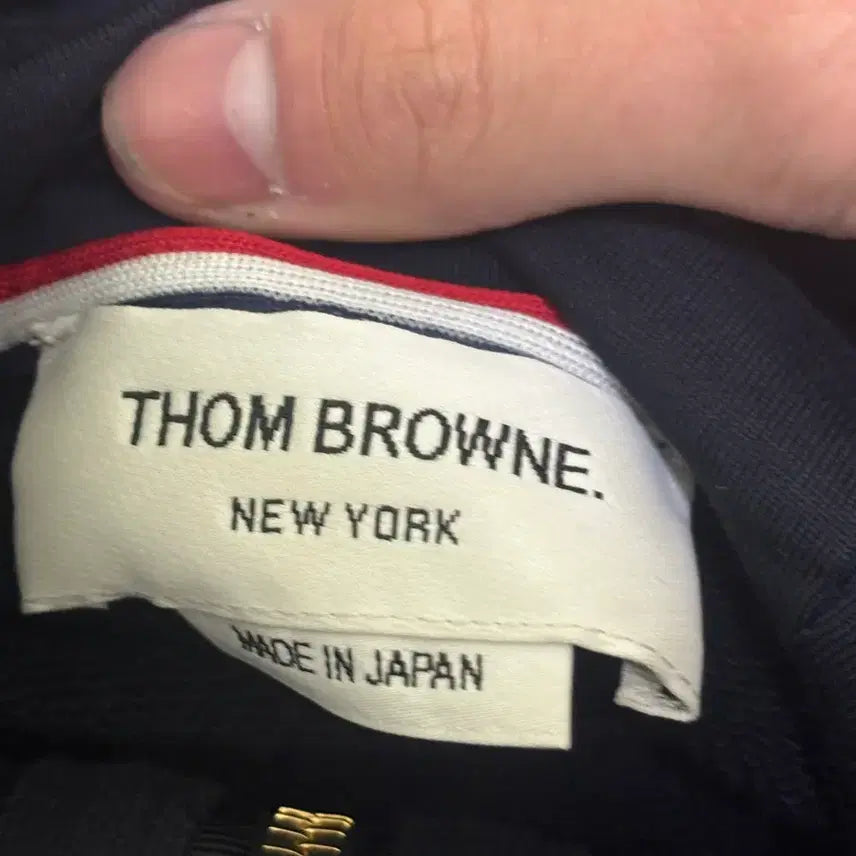 [BUNJANG] Thom Browne Striped Armband Gold Button Hoodie Zip-up / 톰브라운 사선완장 금장 후드집업 판매