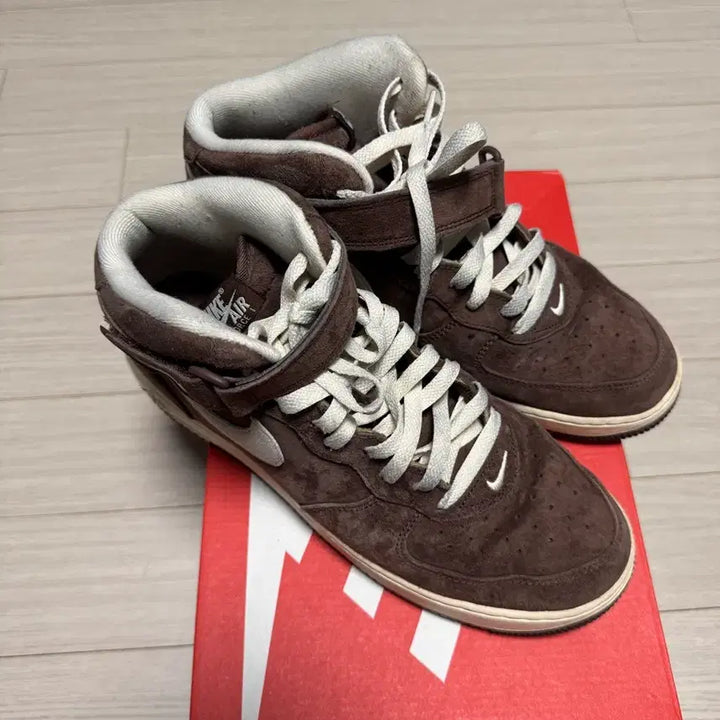 [BUNJANG] Nike Air Force 1 Mid Chocolate Sneakers / 나이키 에어포스1 미드 초콜릿