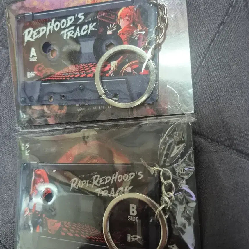[BUNJANG] Goddess of Victory: Nikke Bundle Set (LP, Keyring, CD) / 승리의 여신 니케  LP판, 키링, CD 미개봉 일괄 팝니다.