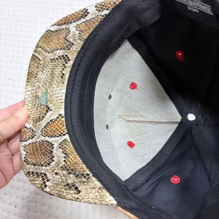[BUNJANG] HATER Cork &amp; Snake Skin Snapback Hat / 헤이터 모자 스냅백