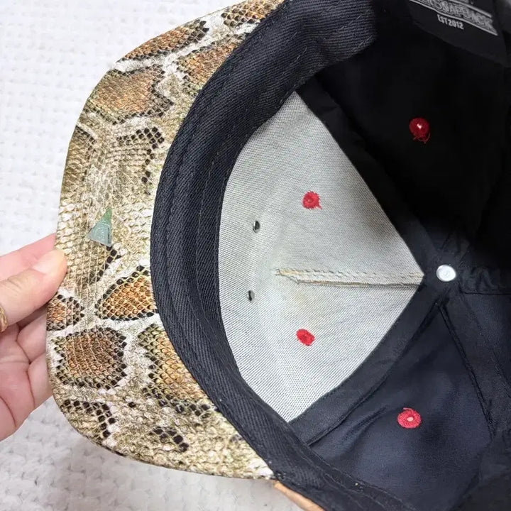 [BUNJANG] HATER Cork &amp; Snake Skin Snapback Hat / 헤이터 모자 스냅백
