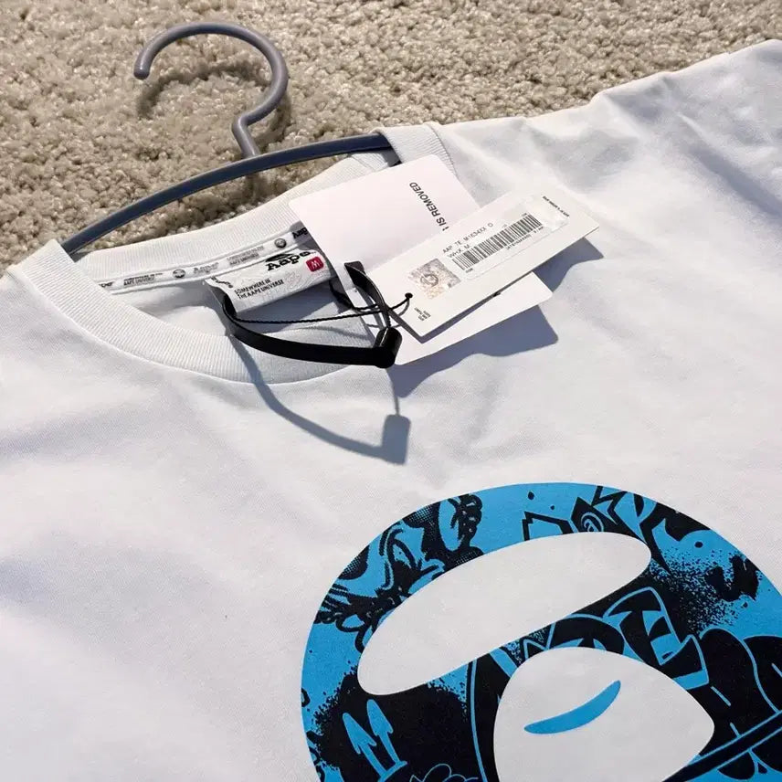 [BUNJANG] (무료배송) Aape 반팔 티셔츠 화이트 새상품 / (무료배송) Aape 반팔 티셔츠 화이트 새상품