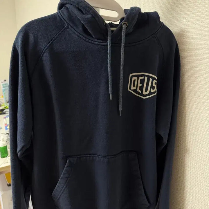[BUNJANG] Deus Ex Machina Navy Hoodie / 데우스엑스마키나 네이비 후드티 판매