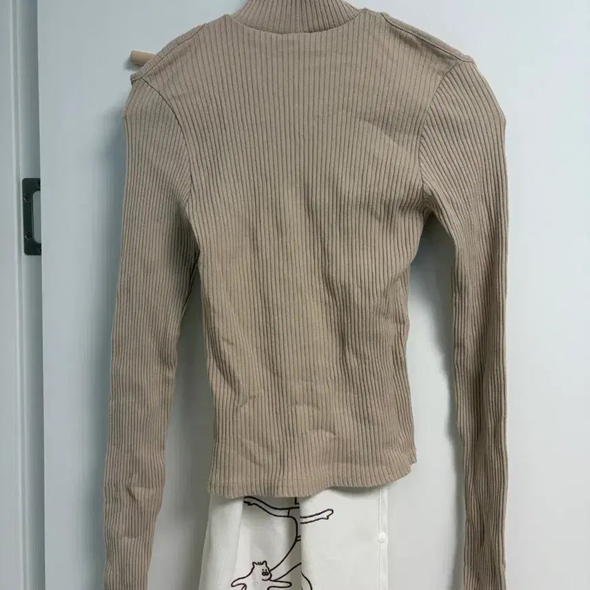 [BUNJANG] Shoulder Cut Ribbed Polo Shirt / 숄더컷 골지 폴라 티셔츠