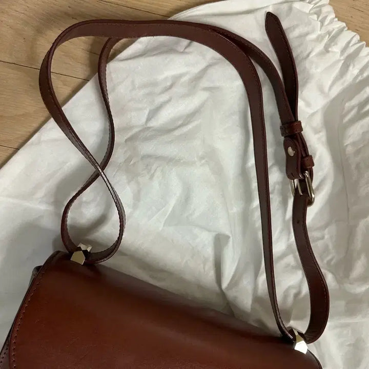 [BUNJANG] A.P.C Geneva Brown Shoulder Bag / A.P.C 아페쎄 제네바 브라운