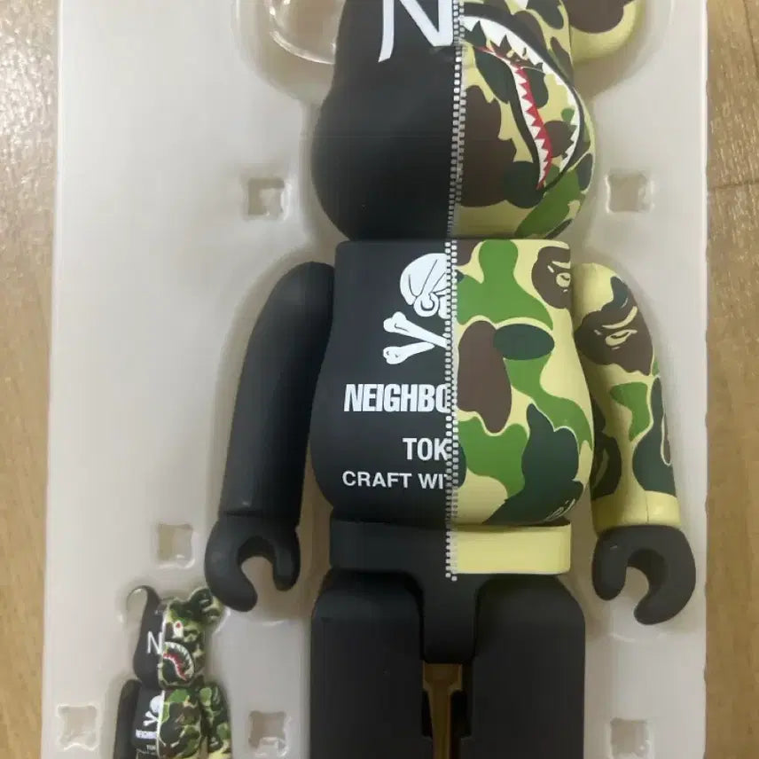 [BUNJANG] Bearbrick x Neighborhood Camo Figure / 베어브릭 x 네이버후드 카모 콜라보 피규어(급처)