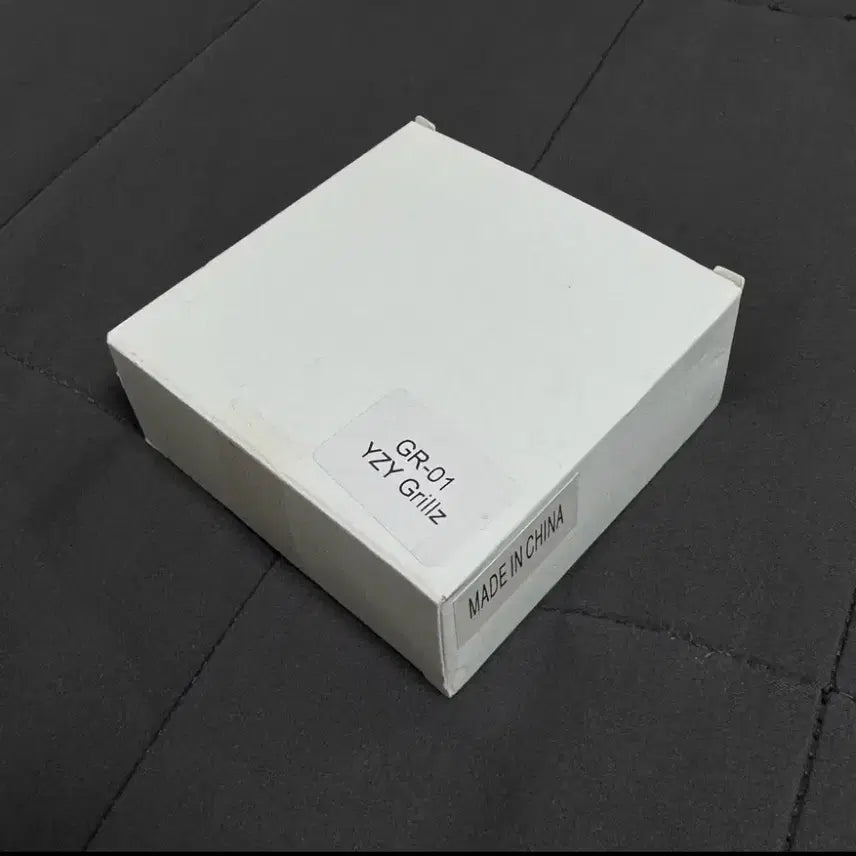 [BUNJANG] Kanye West GR-01 Grillz Silver / 칸예웨스트 콘서트 MD GR-01 그릴즈 실버 새상품