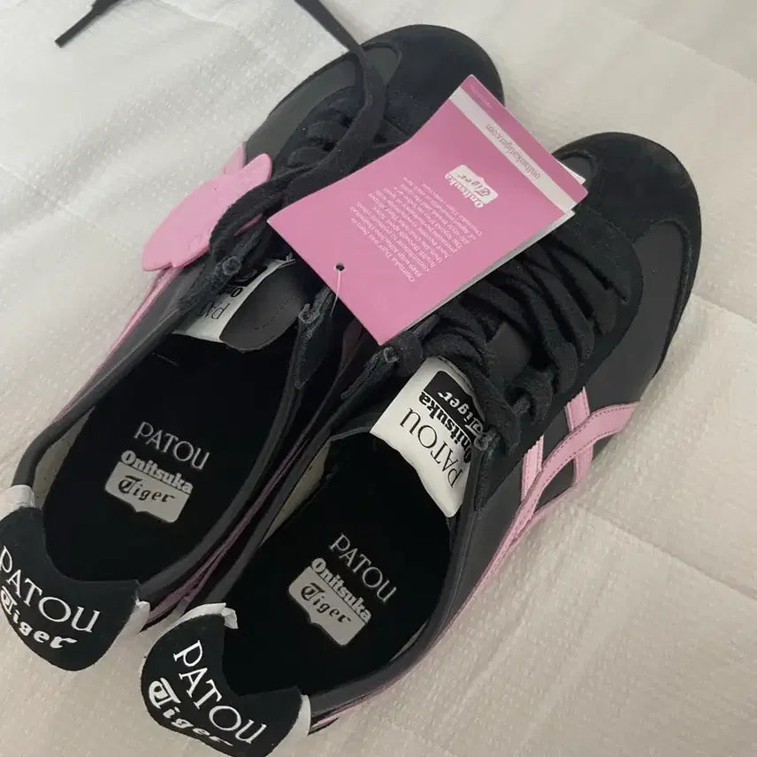 [BUNJANG] Onitsuka Tiger x Patta Mexico 66 Black Cotton Candy / 오니츠카 타이거 x 파투 멕시코 66 블랙 코튼 캔디