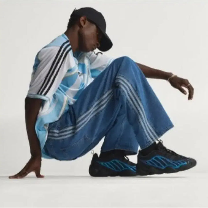 [BUNJANG] Adidas Three-Stripe Wide Denim Pants / 아디다스 삼선 와이드 데님 팬츠