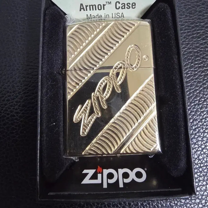 [BUNJANG] Zippo Armor Case Gold Lighter / zippo 지포 Armor Case 금장 라이터 (새상품)