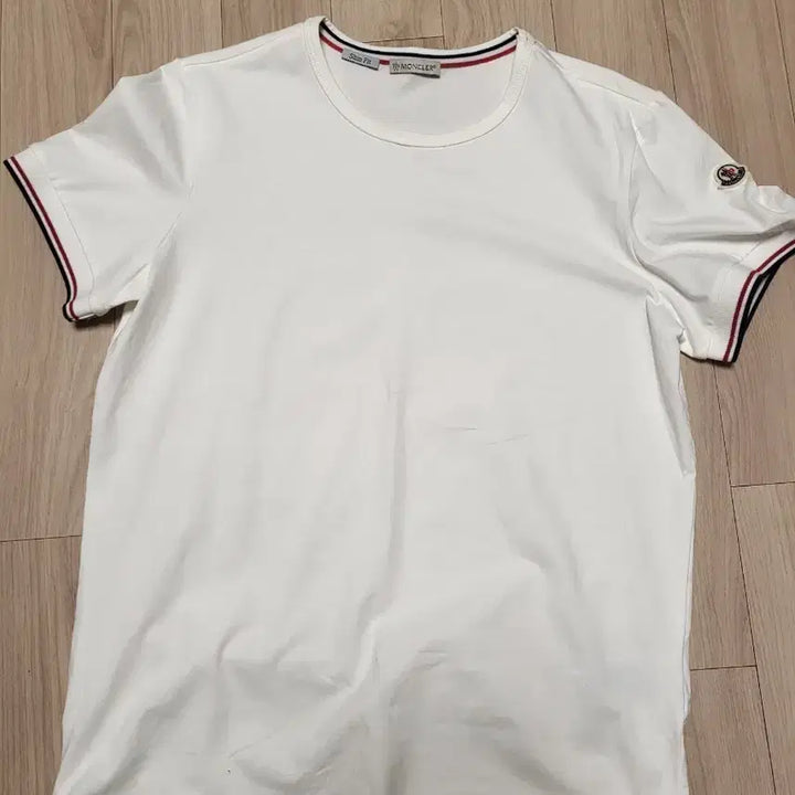 [BUNJANG] Moncler White Tri-Stripe T-shirt / 몽클레어 화이트 삼선포인트 반팔티셔츠 m