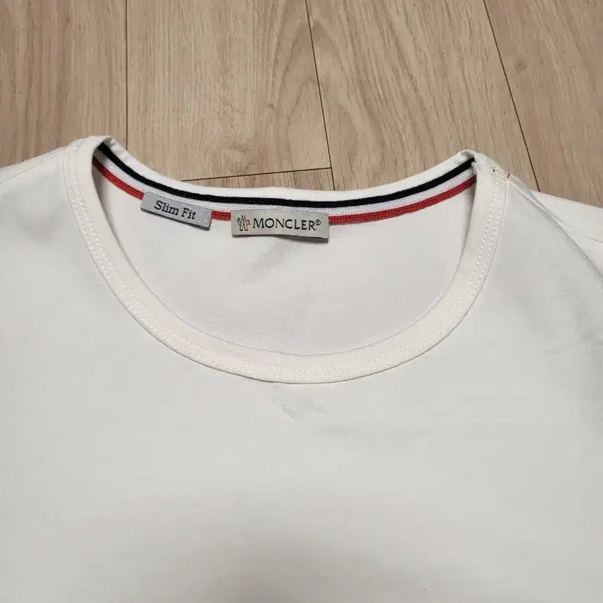 [BUNJANG] Moncler White Tri-Stripe T-shirt / 몽클레어 화이트 삼선포인트 반팔티셔츠 m