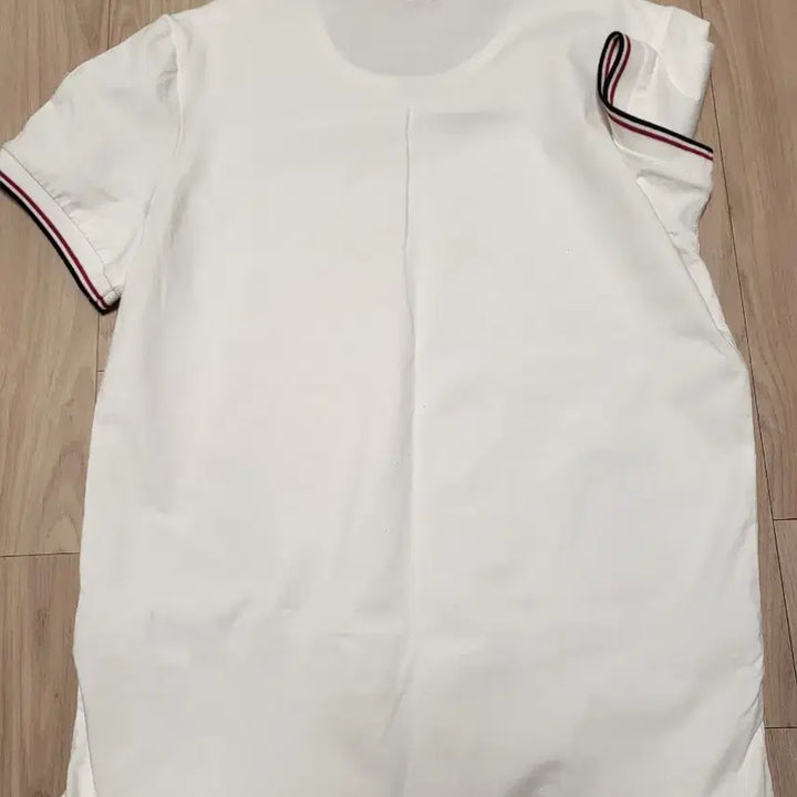 [BUNJANG] Moncler White Tri-Stripe T-shirt / 몽클레어 화이트 삼선포인트 반팔티셔츠 m