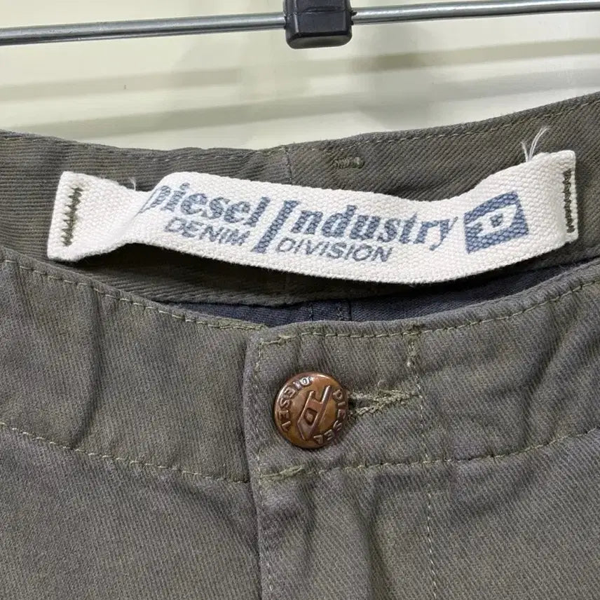 [BUNJANG] Diesel Made in Italy Washed Denim Pants / 디젤(Diesel) Made in Italy 워싱 데님 팬츠