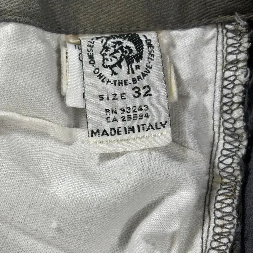 [BUNJANG] Diesel Made in Italy Washed Denim Pants / 디젤(Diesel) Made in Italy 워싱 데님 팬츠