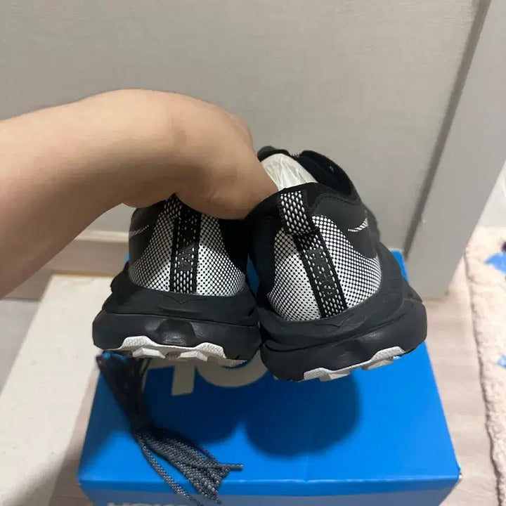 [SOLD OUT] 265 호카 마파테4 러닝화