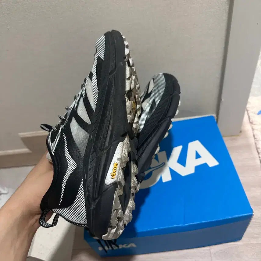 [SOLD OUT] 265 호카 마파테4 러닝화