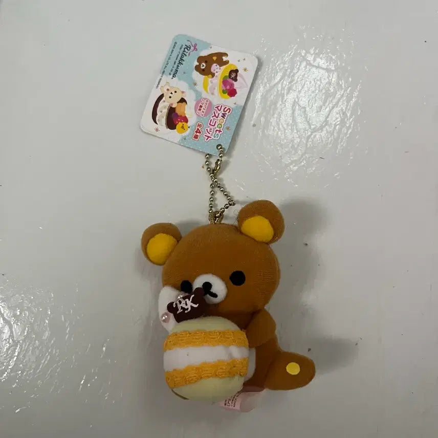 [SOLD OUT] 리락쿠마 고전 케이크 마스코트 키링