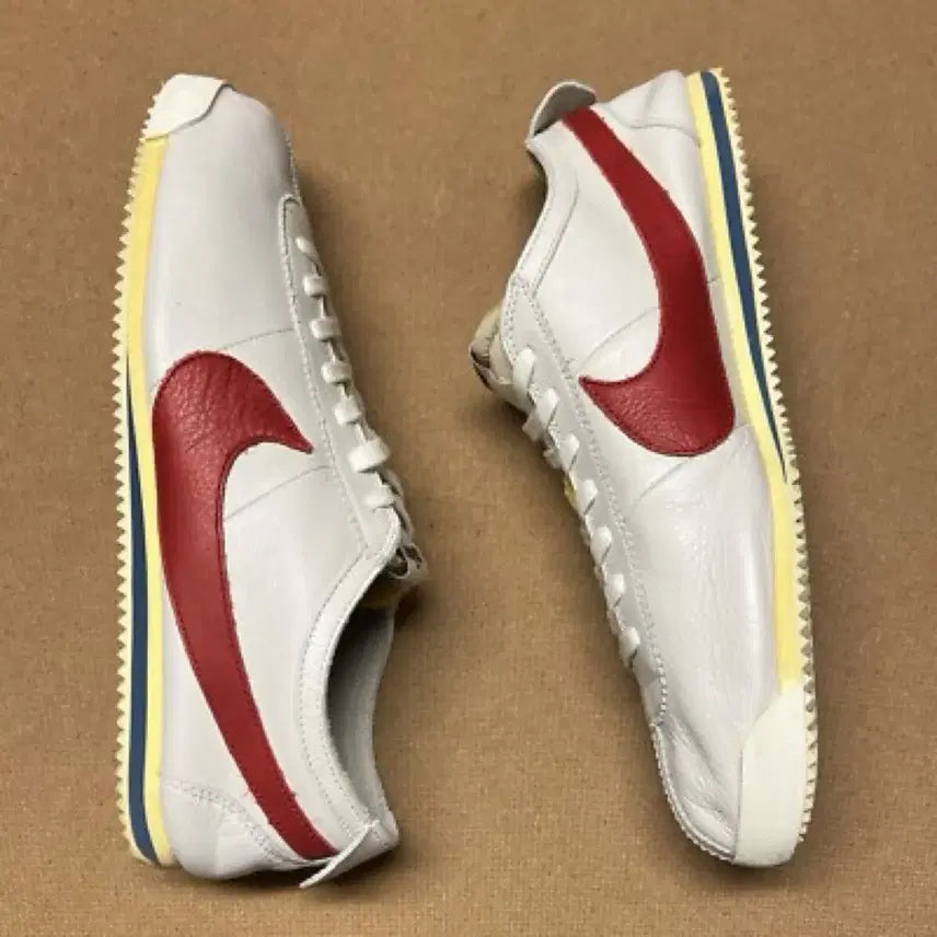 [BUNJANG] Nike Cortez Classic OG Leather QS Sneakers / [새제품] 나이키 코르테즈 클래식 OG 레더 QS 270
