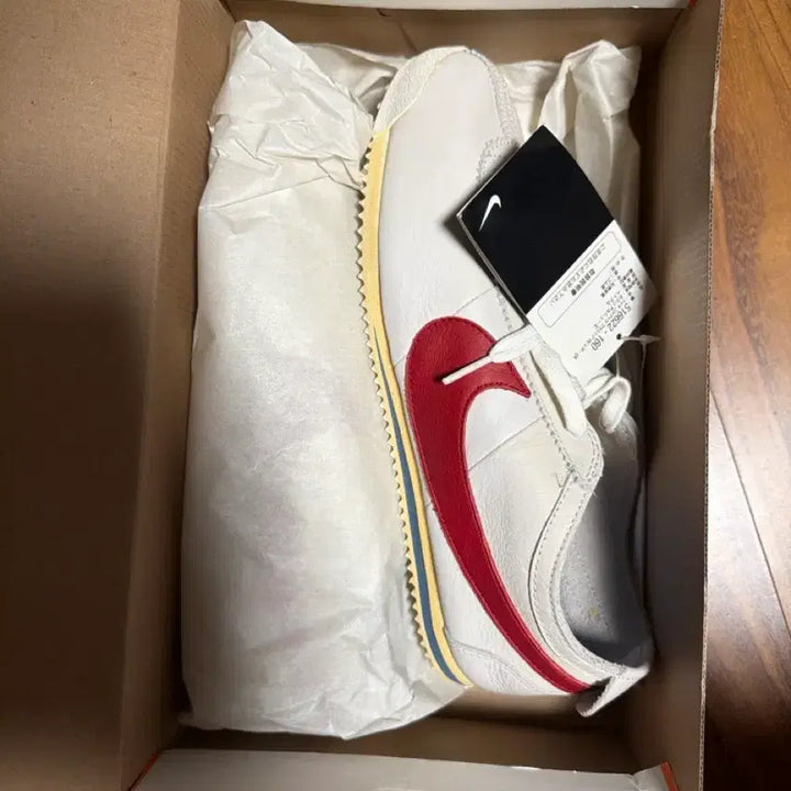 [BUNJANG] Nike Cortez Classic OG Leather QS Sneakers / [새제품] 나이키 코르테즈 클래식 OG 레더 QS 270