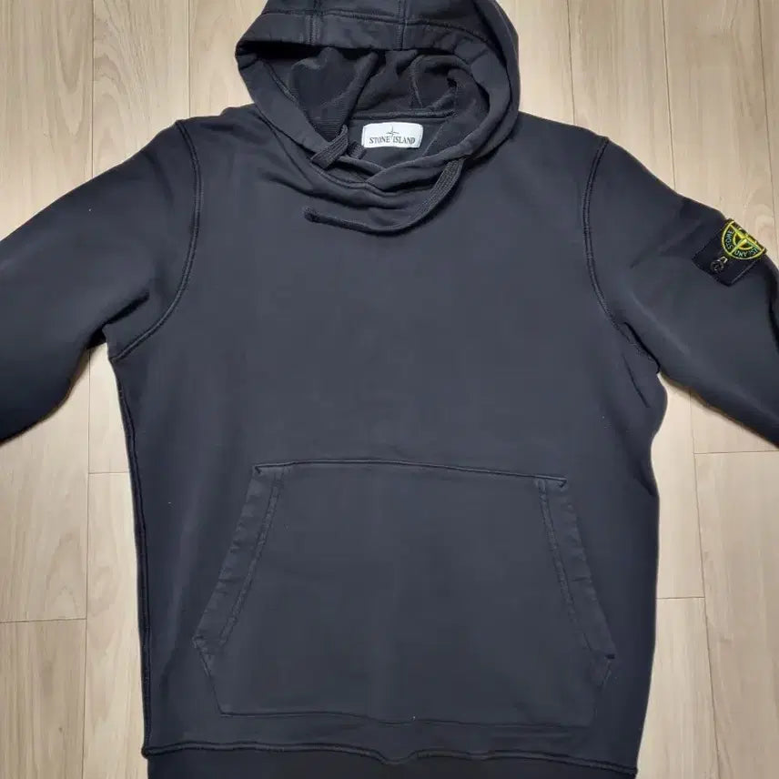 [SOLD OUT] 스톤아일랜드 블랙 후드티 m