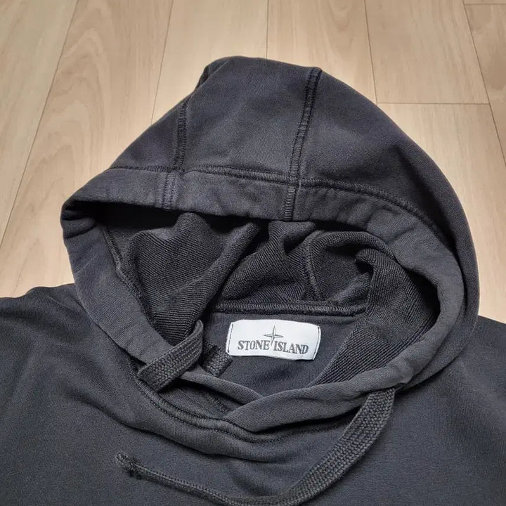 [SOLD OUT] 스톤아일랜드 블랙 후드티 m