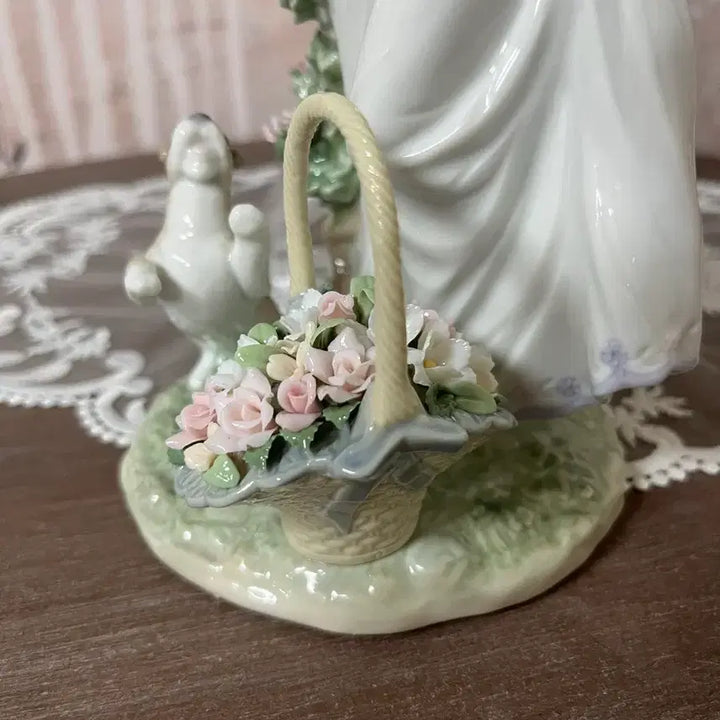 [BUNJANG] Lladro Joy in the Garden Figurine / 특가!! 야드로 정원에서의 즐거운 시간/초레어템