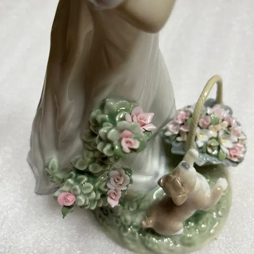 [BUNJANG] Lladro Joy in the Garden Figurine / 특가!! 야드로 정원에서의 즐거운 시간/초레어템