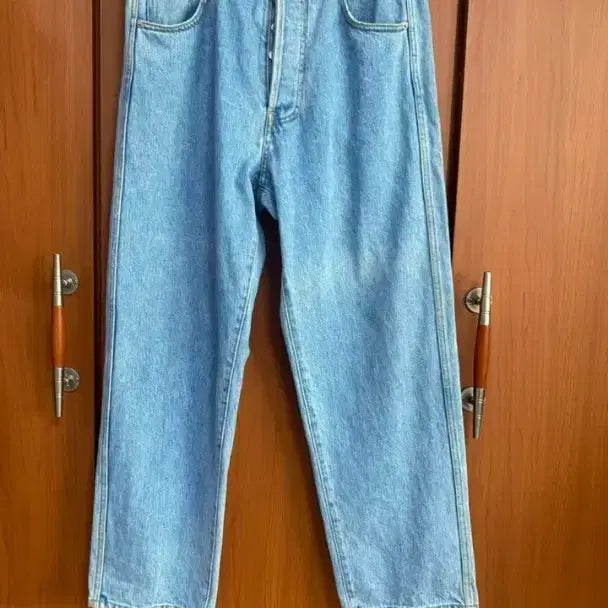[BUNJANG] YEARSAGO Flores Light Wash Denim Jeans L / [YEARSAGO] 이얼즈어고 플로레스 연청 데님 L사이즈