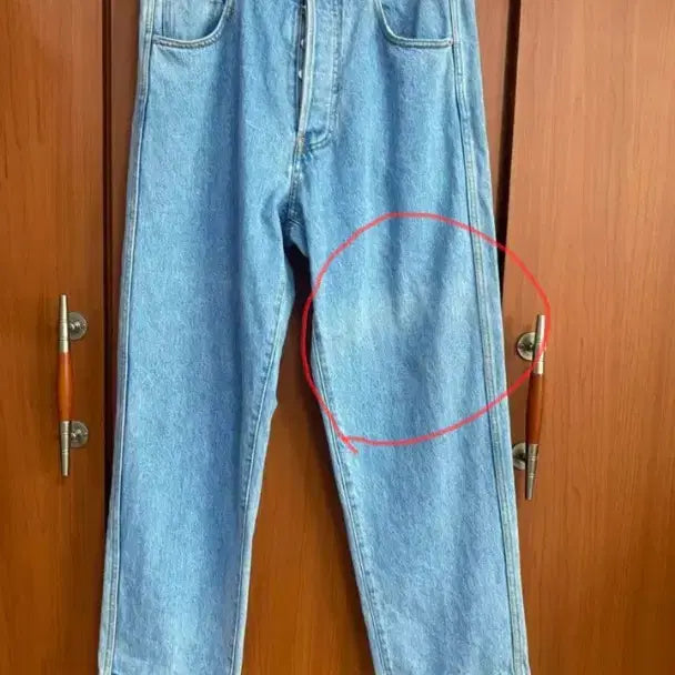 [BUNJANG] YEARSAGO Flores Light Wash Denim Jeans L / [YEARSAGO] 이얼즈어고 플로레스 연청 데님 L사이즈