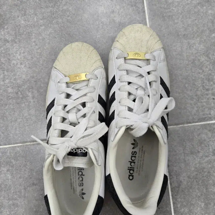 [SOLD OUT] 아디다스 슈퍼스타 82 화이트 블랙 스네이크 (IF7465)