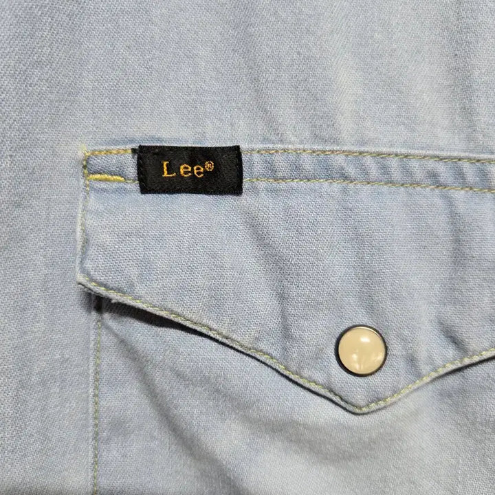 [BUNJANG] Lee Light Wash Denim Western Shirt / Lee 라이트 워싱 데님 웨스턴 셔츠