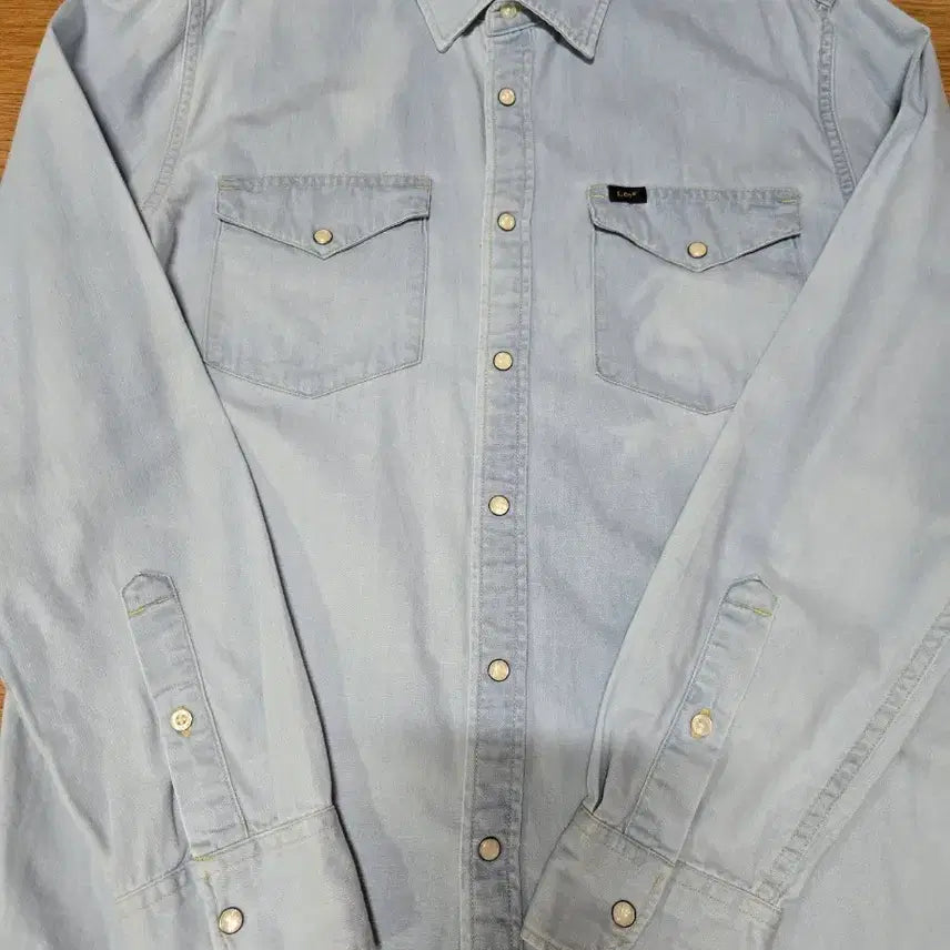[BUNJANG] Lee Light Wash Denim Western Shirt / Lee 라이트 워싱 데님 웨스턴 셔츠