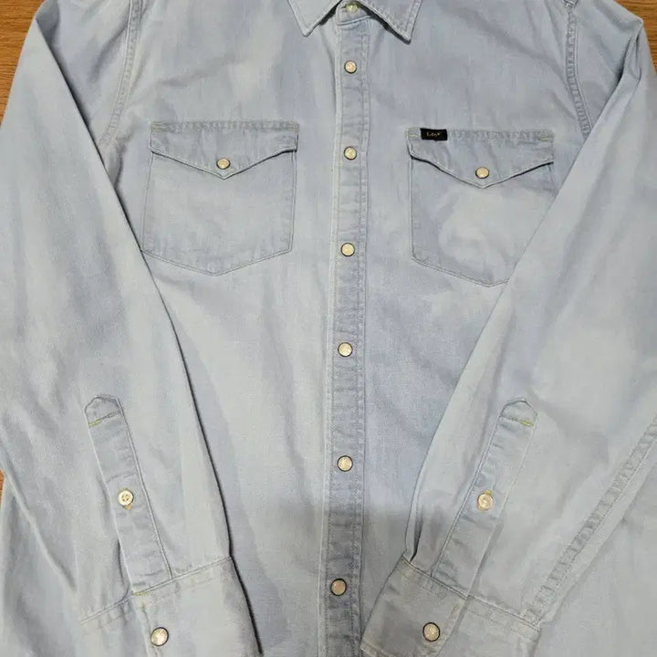 [BUNJANG] Lee Light Wash Denim Western Shirt / Lee 라이트 워싱 데님 웨스턴 셔츠