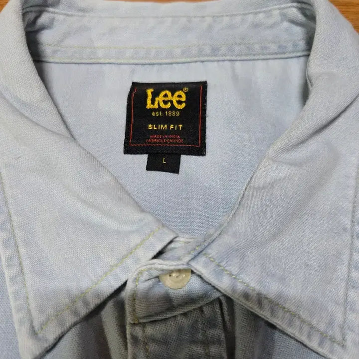 [BUNJANG] Lee Light Wash Denim Western Shirt / Lee 라이트 워싱 데님 웨스턴 셔츠