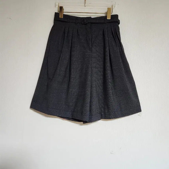 [BUNJANG] Gleam 2024 Wool Blend Belted Pleated Wide 5-Pocket Pants / Gleam2024여름용 울80%벨티드 핀턱 와이드 5부팬츠27~28