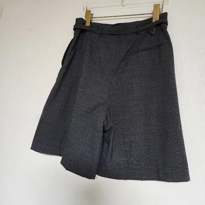 [BUNJANG] Gleam 2024 Wool Blend Belted Pleated Wide 5-Pocket Pants / Gleam2024여름용 울80%벨티드 핀턱 와이드 5부팬츠27~28