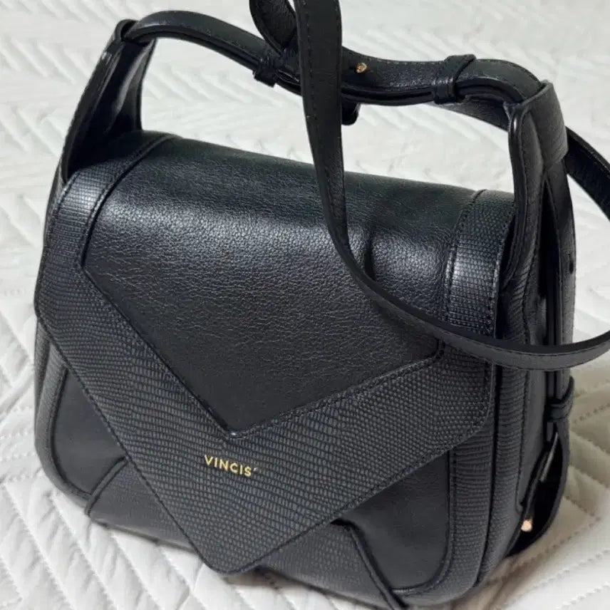 [BUNJANG] Vincis VD9FFBG0414F0 Leather Bag / 빈치스 가방 블랙