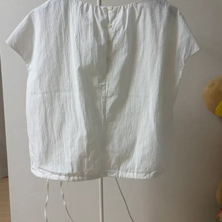[BUNJANG] OUNCE Half Sleeve Blouse / OUNCE 온스 드로우 하프 블라우스