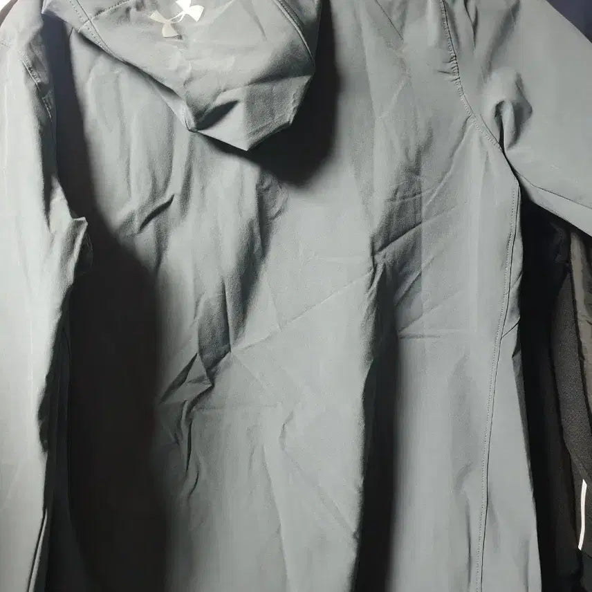 [SOLD OUT] 언더아머 바람막이 L 회색 남성 새상품