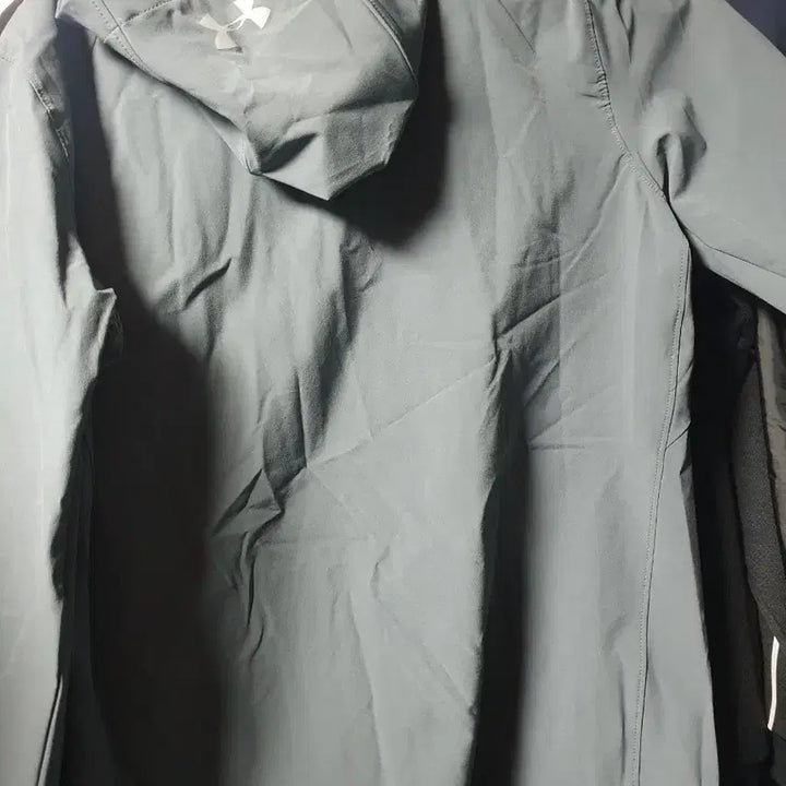 [SOLD OUT] 언더아머 바람막이 L 회색 남성 새상품