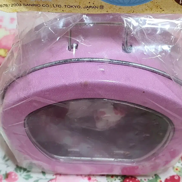 [BUNJANG] Kitty Puppy Walking Strap Tin Case / 고전 키티 강아지 산책 스트랩 틴케이스