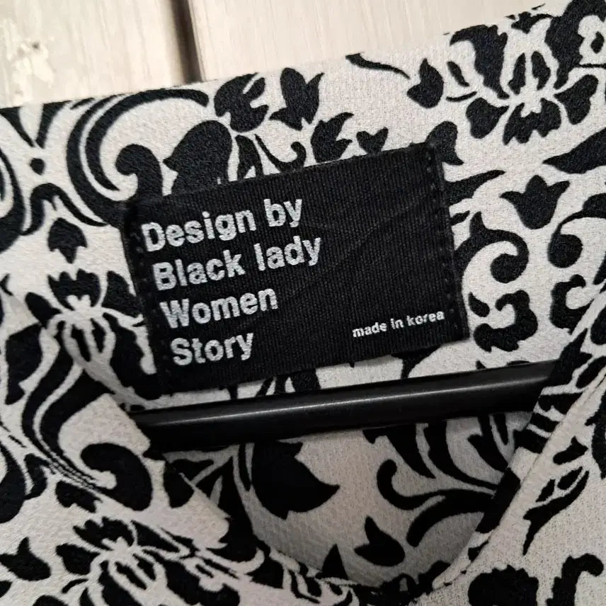 [BUNJANG] Black Lady Story Pattern Midi Dress / 블랙 레이디 스토리 패턴 원피스