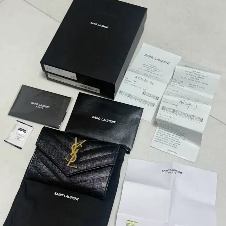 [BUNJANG] Yves Saint Laurent Envelope Bifold Wallet / [정품] 입생로랑 엔벨로프 반지갑(풀구성)