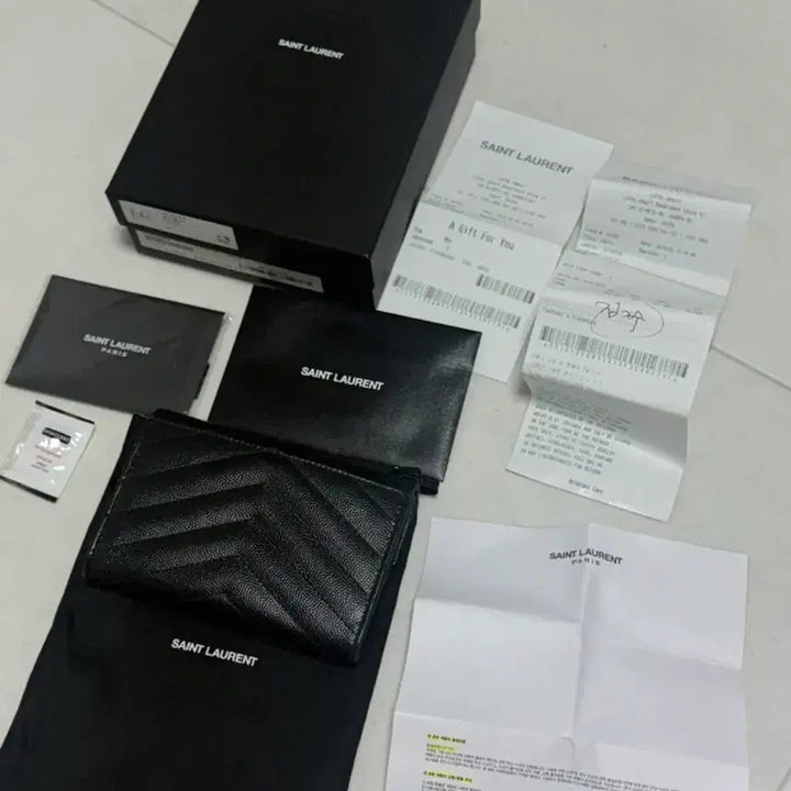 [BUNJANG] Yves Saint Laurent Envelope Bifold Wallet / [정품] 입생로랑 엔벨로프 반지갑(풀구성)