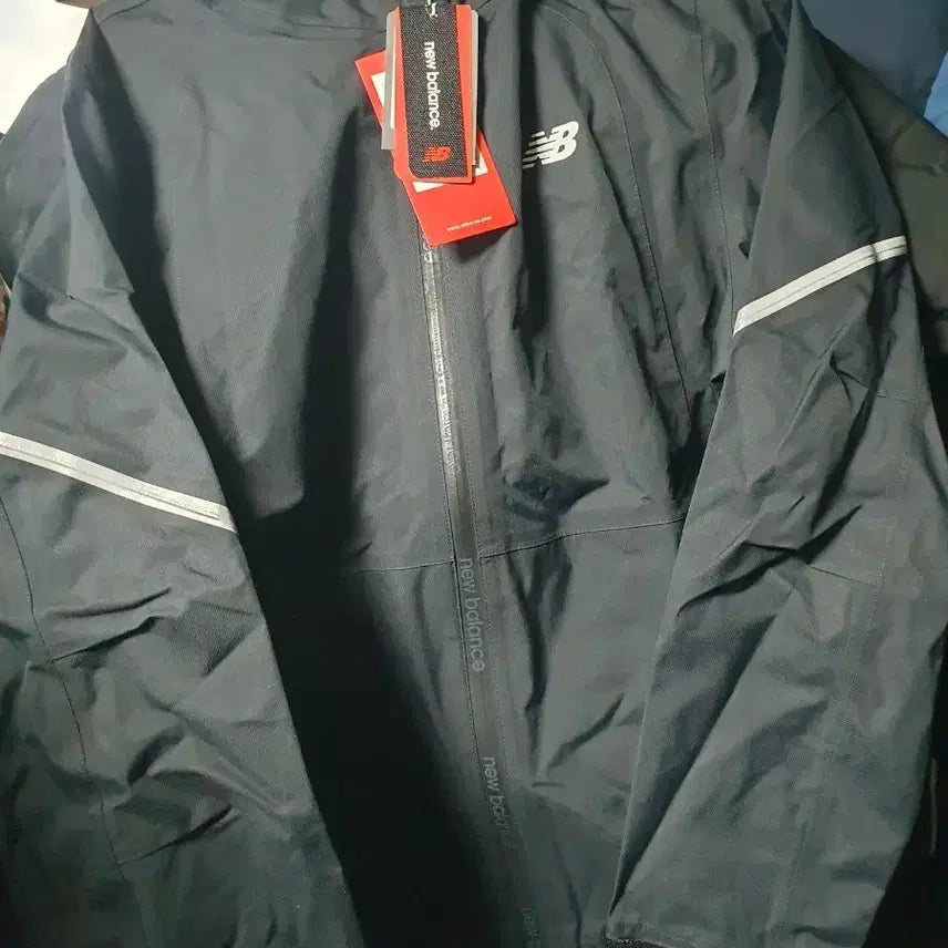 [BUNJANG] New Balance Black Windbreaker Jacket / 뉴발란스 블랙 바람막이 자켓m