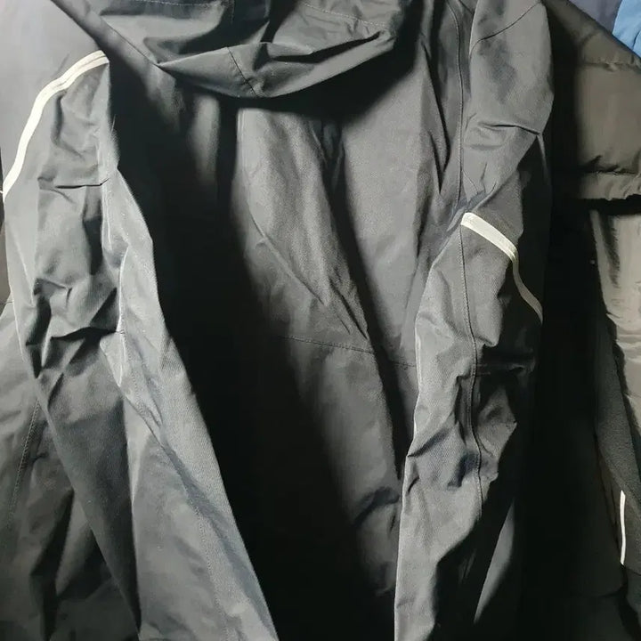 [BUNJANG] New Balance Black Windbreaker Jacket / 뉴발란스 블랙 바람막이 자켓m