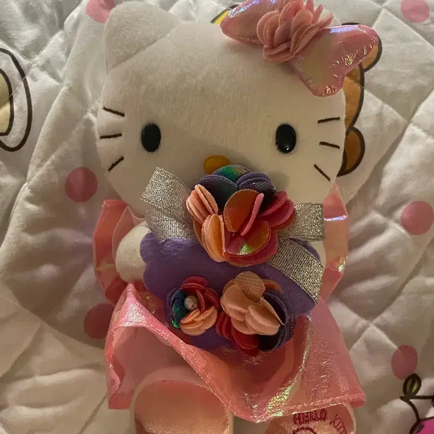 [BUNJANG] Hello Kitty Flower Bouquet Plush Doll / 고전 헬로키티 꽃다발 인형