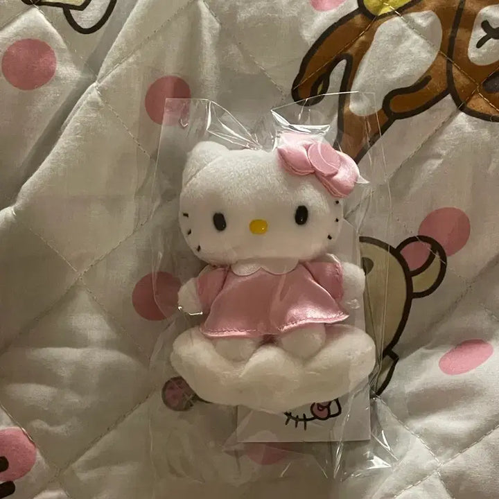 [BUNJANG] Hello Kitty Cloud Plush Doll / 헬로키티 구름 인형